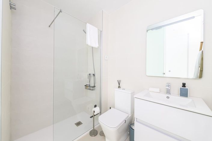 Image No.9-3 Bed Apartment for sale