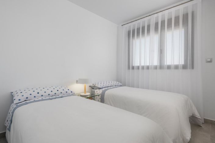 Image No.7-2 Bed Apartment for sale