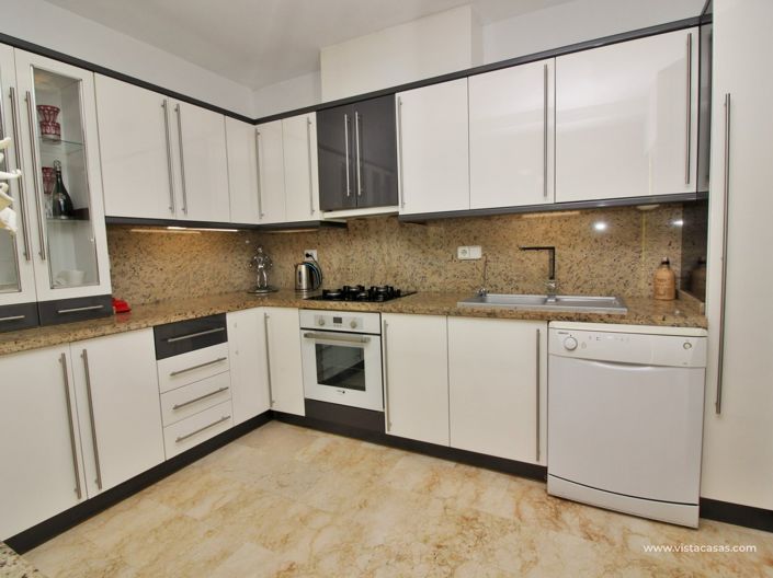 Image No.12-3 Bed Villa for sale