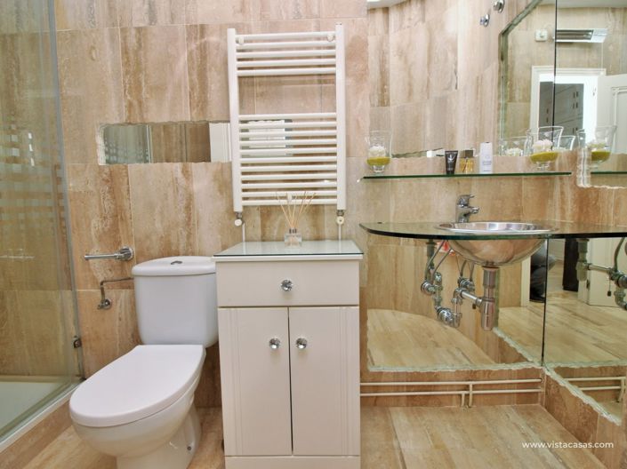 Image No.24-3 Bed Villa for sale