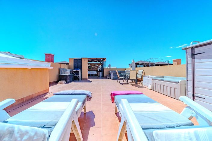 Image No.4-Appartement de 2 chambres à vendre à Los Altos