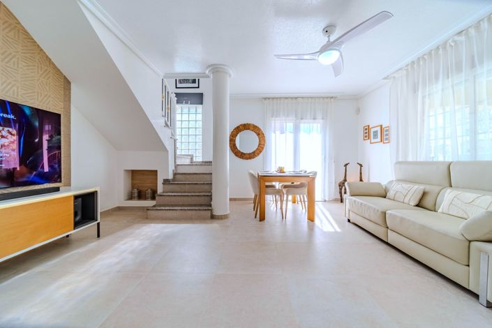 Image No.12-3 Bed Villa for sale