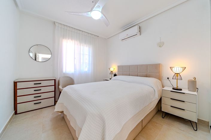 Image No.28-3 Bed Villa for sale