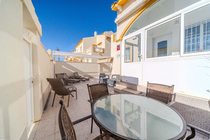 Image No.2-3 Bed Townhouse for sale