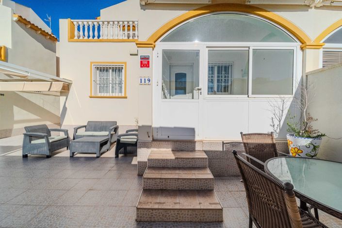 Image No.6-3 Bed Townhouse for sale