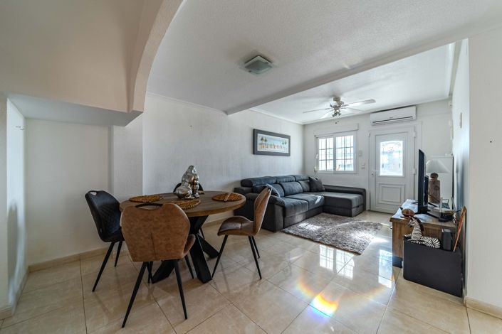 Image No.8-3 Bed Townhouse for sale