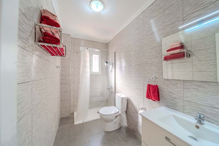 Image No.17-2 Bed Bungalow for sale