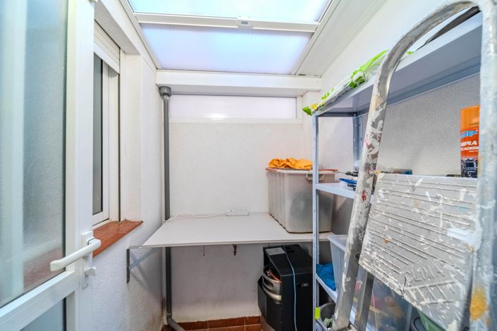 Image No.21-2 Bed Bungalow for sale