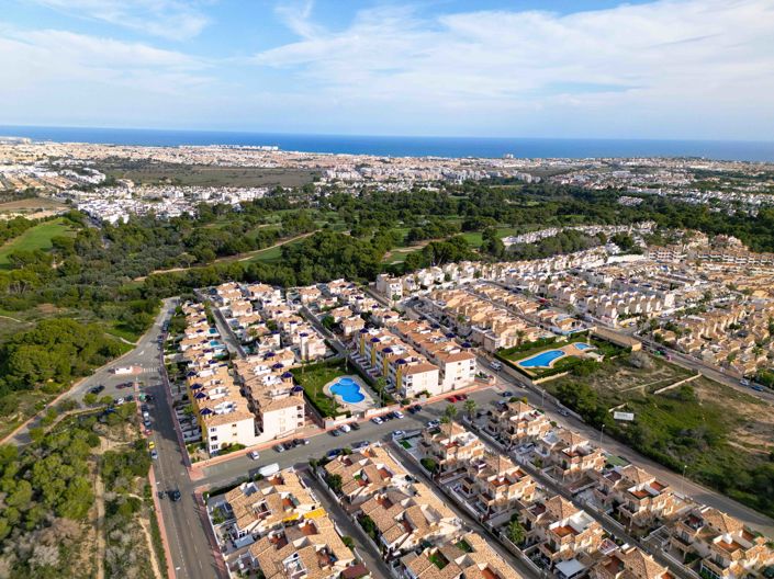 Image No.25-2 Bed Bungalow for sale