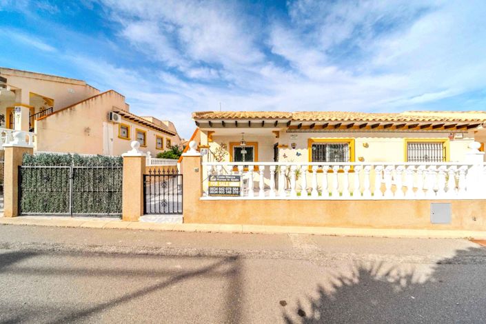 Image No.6-2 Bed Bungalow for sale