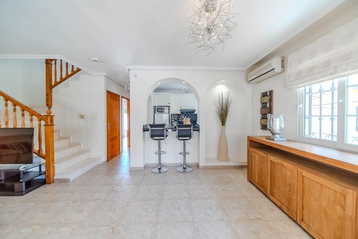 Image No.20-3 Bed Property for sale