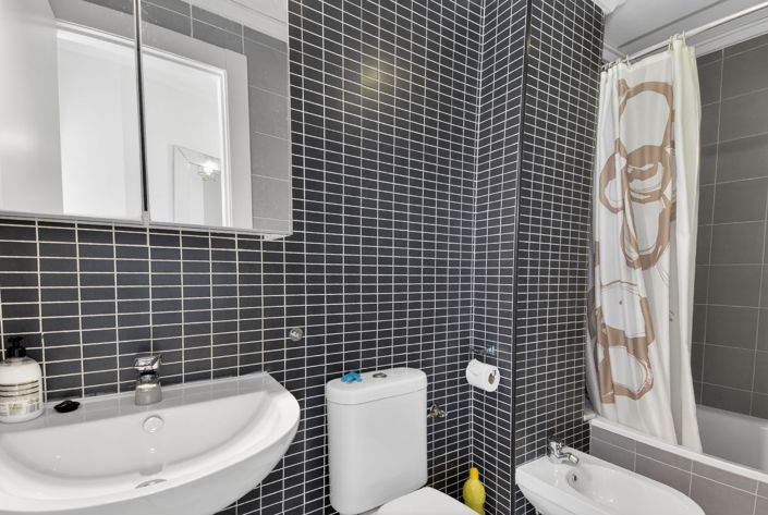 Image No.14-2 Bed Apartment for sale