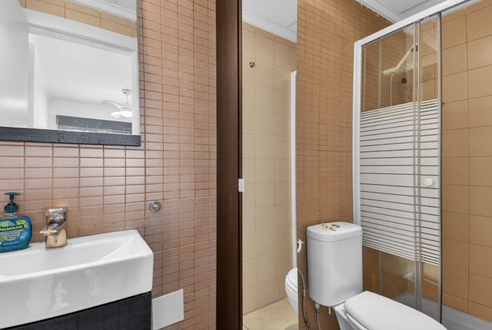 Image No.20-2 Bed Apartment for sale