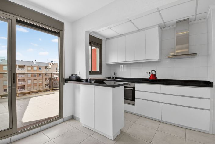 Image No.7-2 Bed Apartment for sale