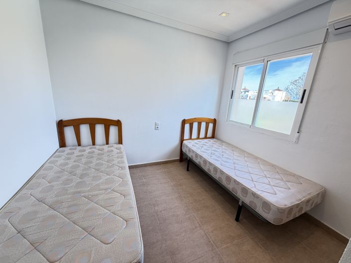 Image No.7-2 Bed Townhouse for sale