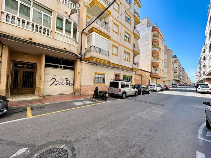 Image No.22-2 Bed Apartment for sale