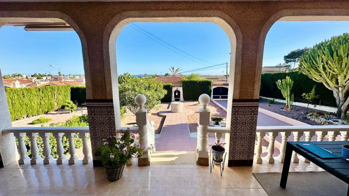 Image No.45-3 Bed Villa for sale