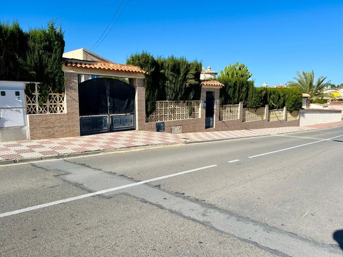 Image No.8-3 Bed Villa for sale