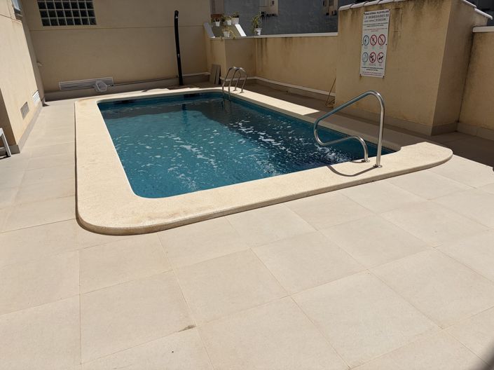 Image No.23-3 Bed Townhouse for sale