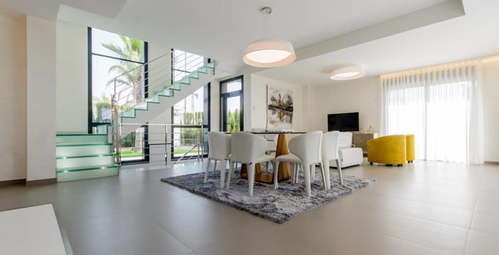 Image No.19-3 Bed Villa for sale