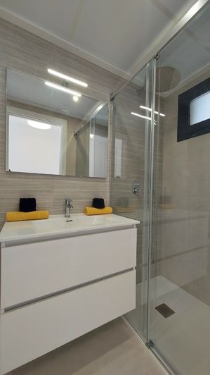 Image No.22-3 Bed Apartment for sale