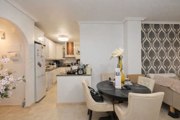 Image No.10-2 Bed Apartment for sale