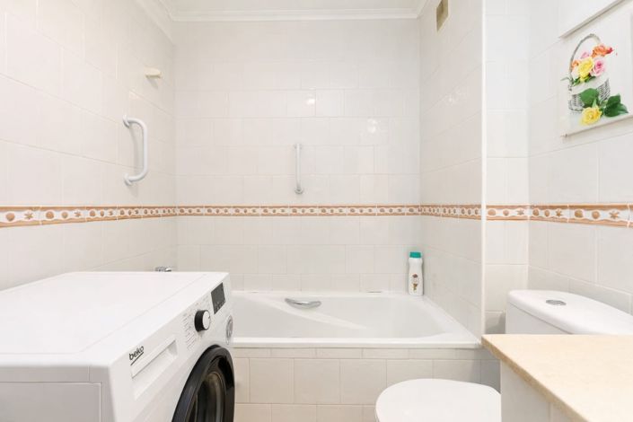 Image No.7-2 Bed Apartment for sale