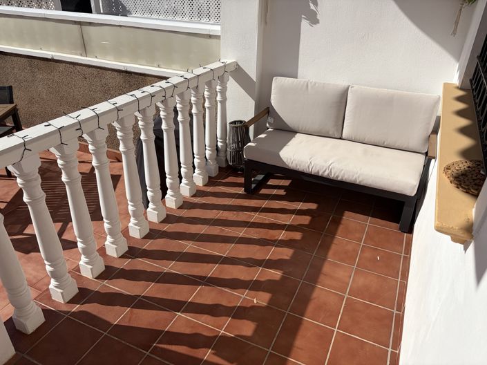 Image No.7-2 Bed Townhouse for sale