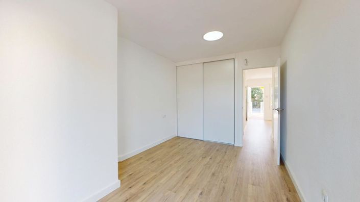 Image No.34-2 Bed Apartment for sale