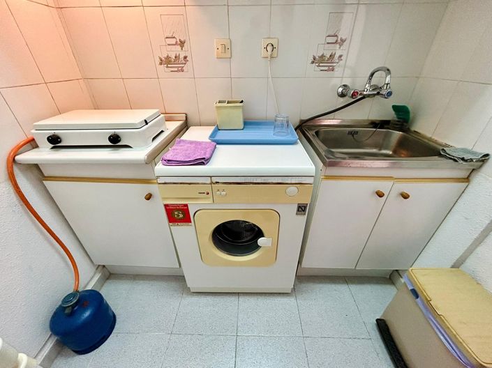 Image No.30-1 Bed Property for sale