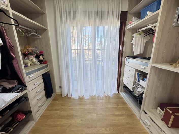 Image No.31-4 Bed Villa for sale