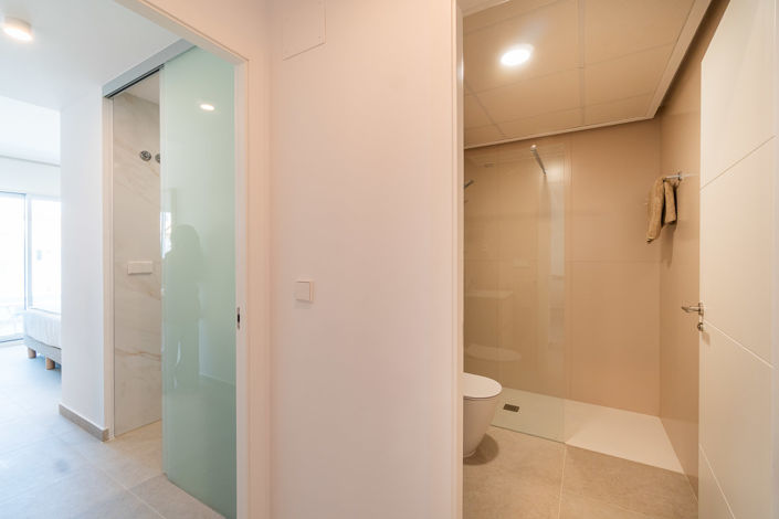 Image No.10-3 Bed Apartment for sale