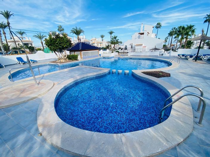 Image No.2-3 Bed Townhouse for sale