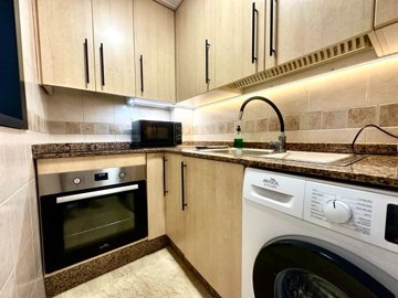 o1jmm933hm5sj11176nm1b2q13rp27