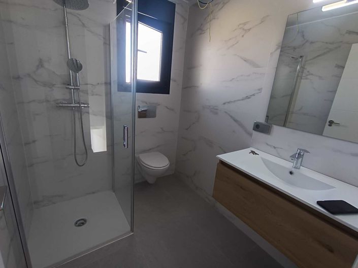 Image No.9-3 Bed Villa for sale