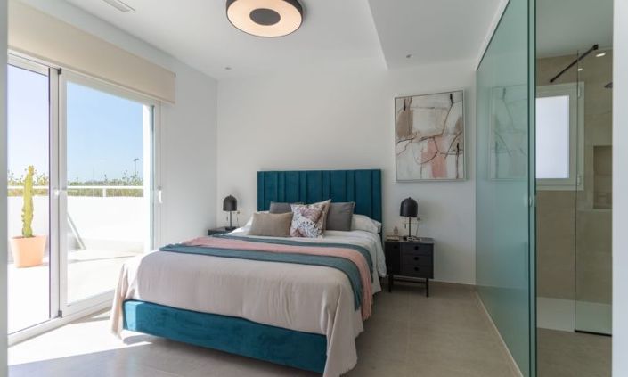 Image No.20-3 Bed Villa for sale