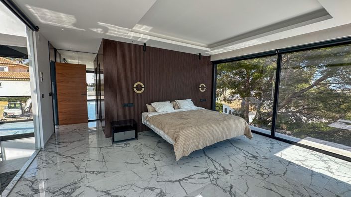 Image No.13-4 Bed Villa for sale