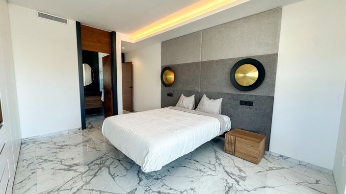 Image No.20-4 Bed Villa for sale