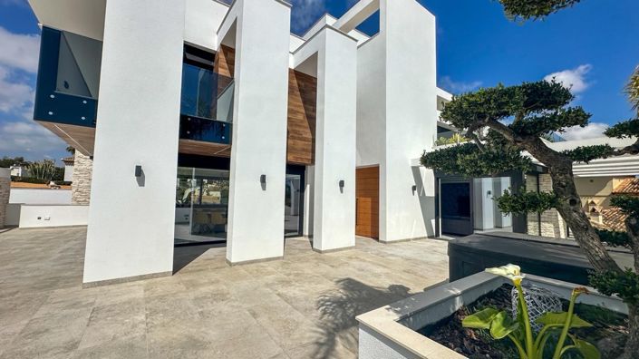 Image No.21-4 Bed Villa for sale