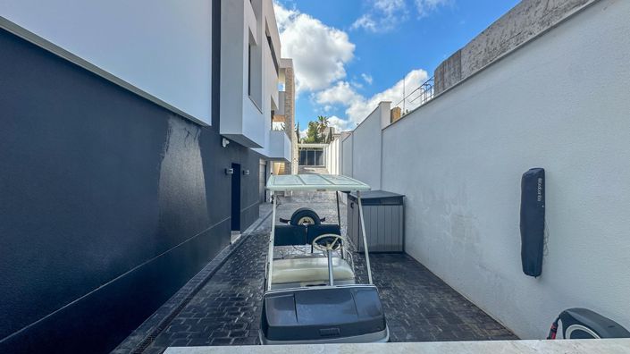 Image No.32-4 Bed Villa for sale