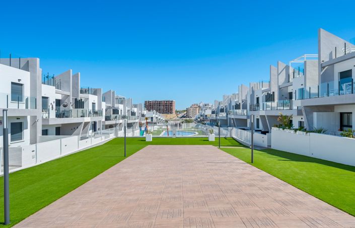 Image No.31-2 Bed Apartment for sale