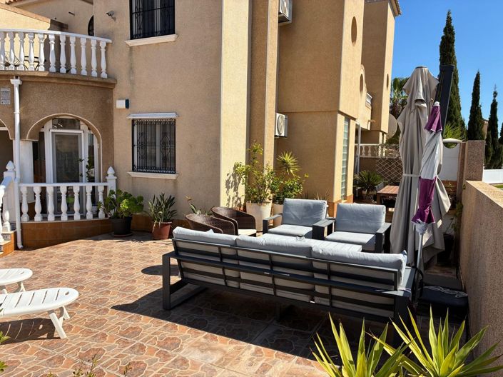 Image No.6-3 Bed Property for sale