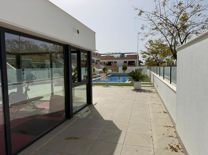 Image No.3-2 Bed Apartment for sale