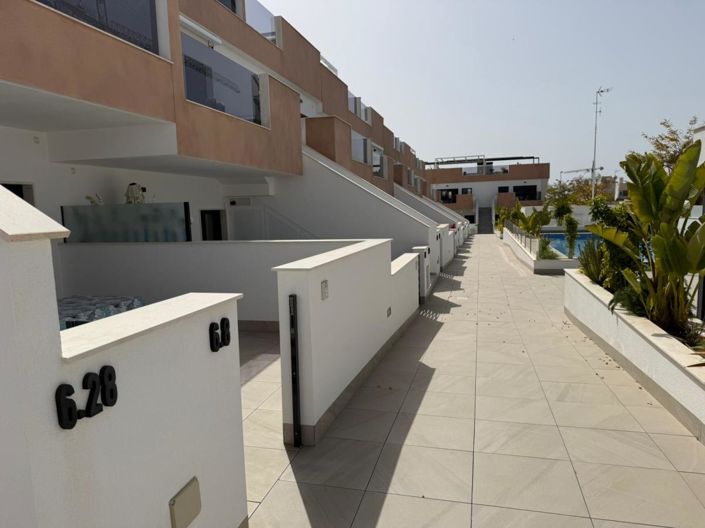 Image No.4-2 Bed Apartment for sale