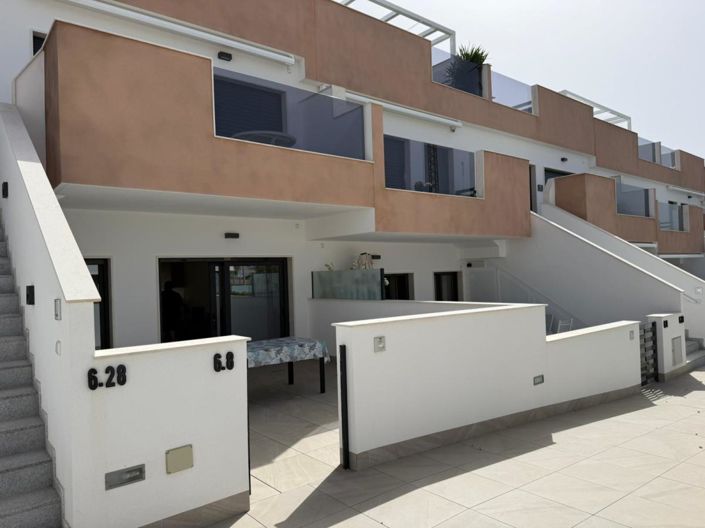 Image No.8-2 Bed Apartment for sale