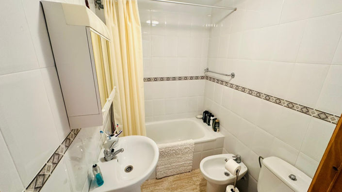 Image No.35-2 Bed Apartment for sale