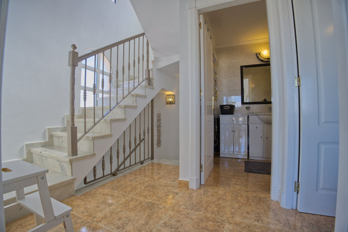 Image No.28-3 Bed Villa for sale