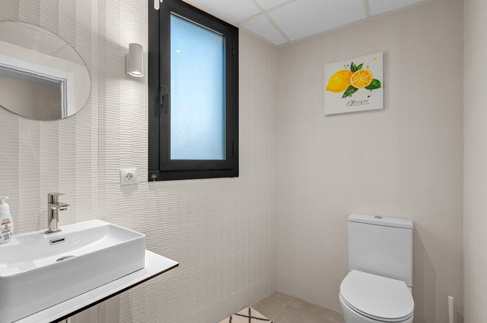 Image No.27-3 Bed Apartment for sale