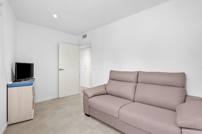 Image No.28-3 Bed Apartment for sale