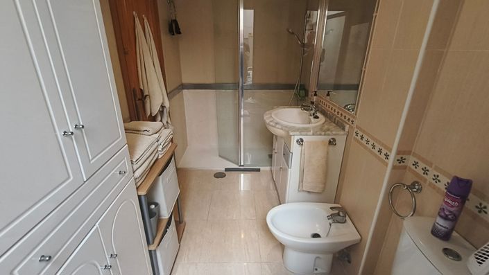 Image No.12-2 Bed Apartment for sale